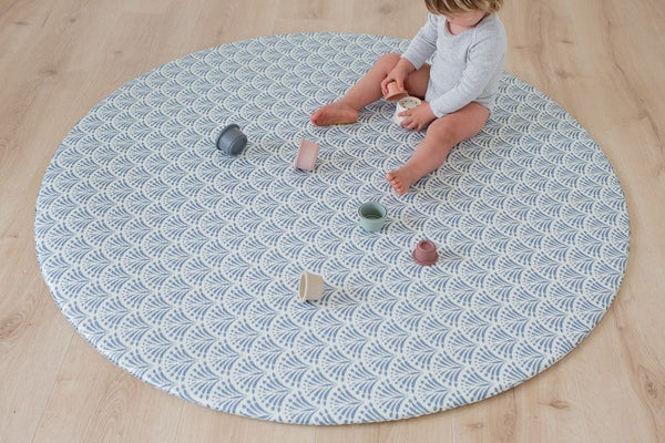 ROUND: Dusty Blue Scallops / Dark Grey Scallops Play Mat