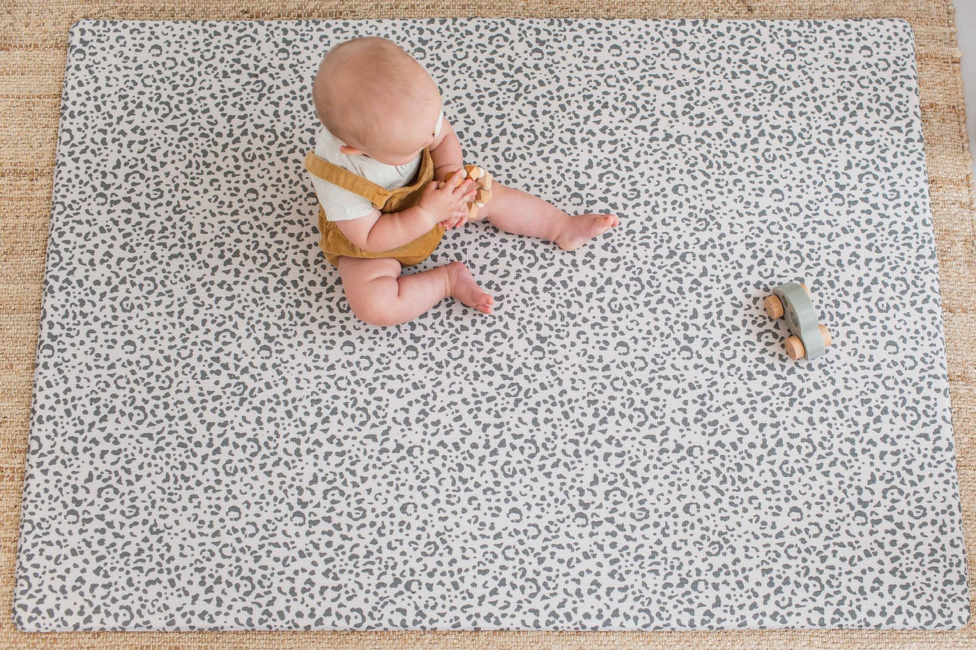 SMALL: Leopard / Neutral Scallops Play Mat