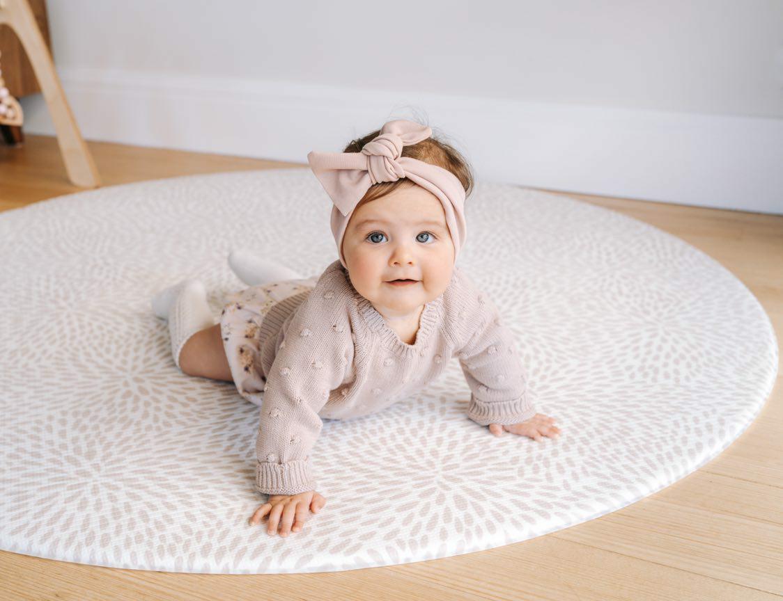 ROUND: Pink Petal / Petal Play Mat