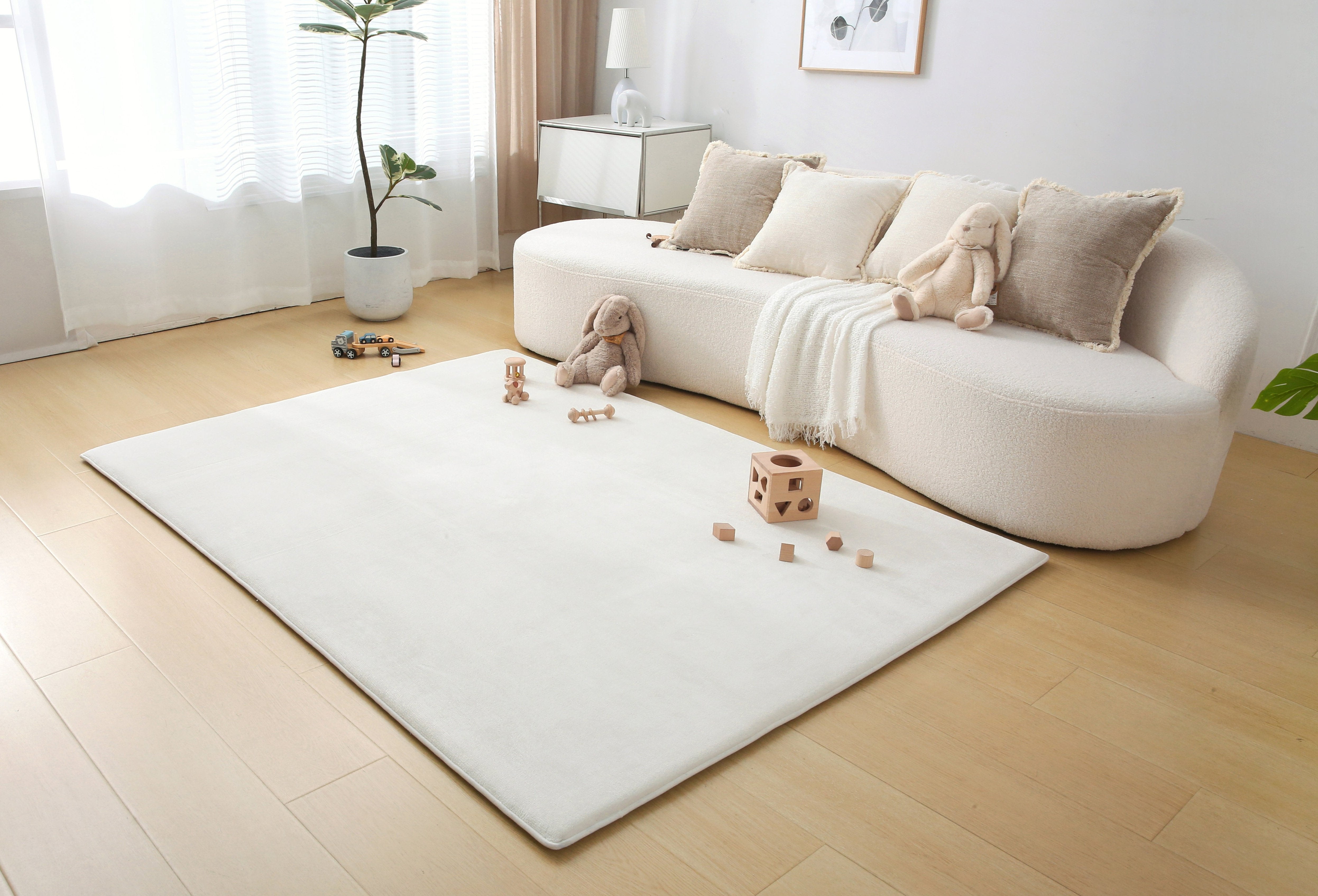Plush Play Mat – Ivory