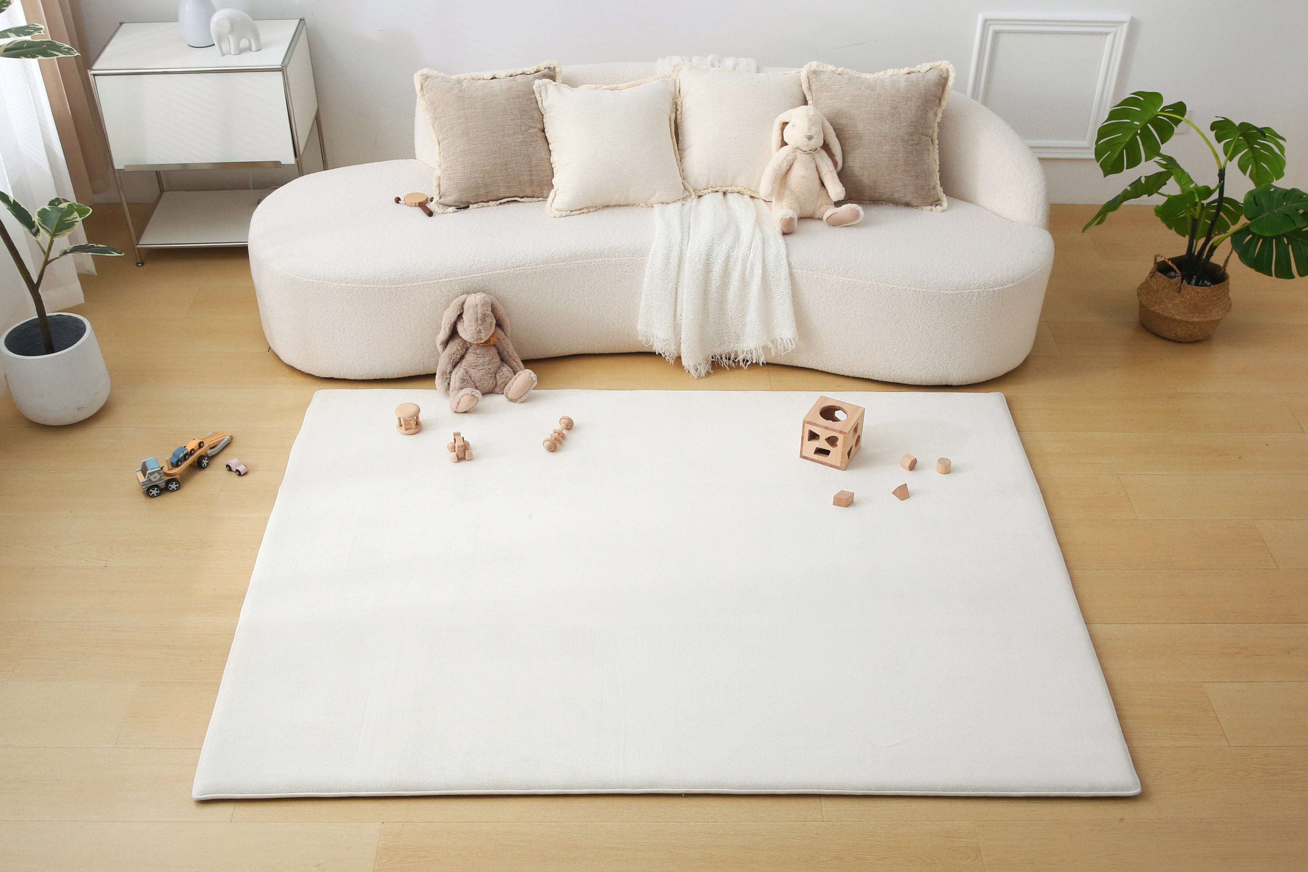 Plush Play Mat – Ivory