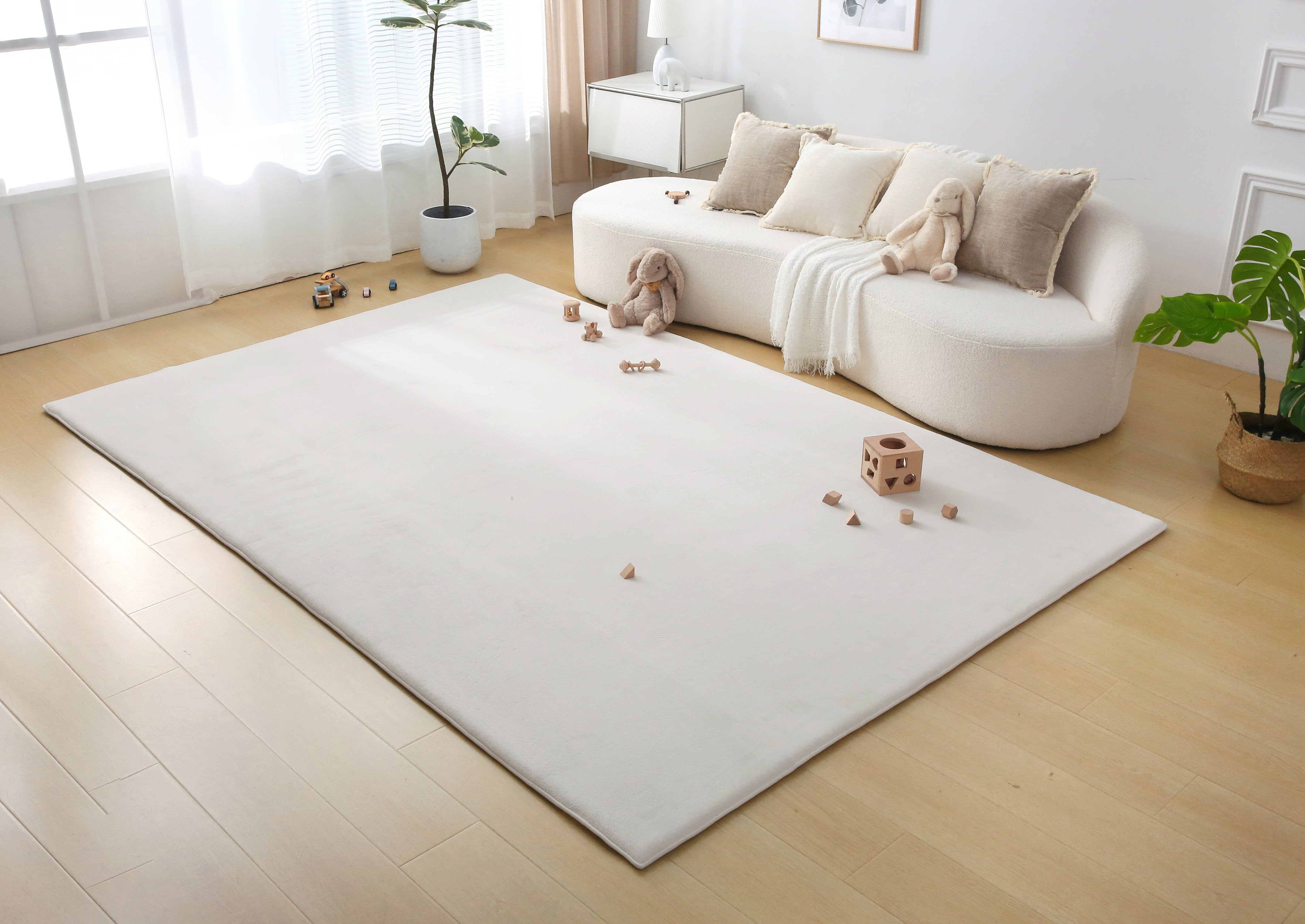 Plush Play Mat – Ivory