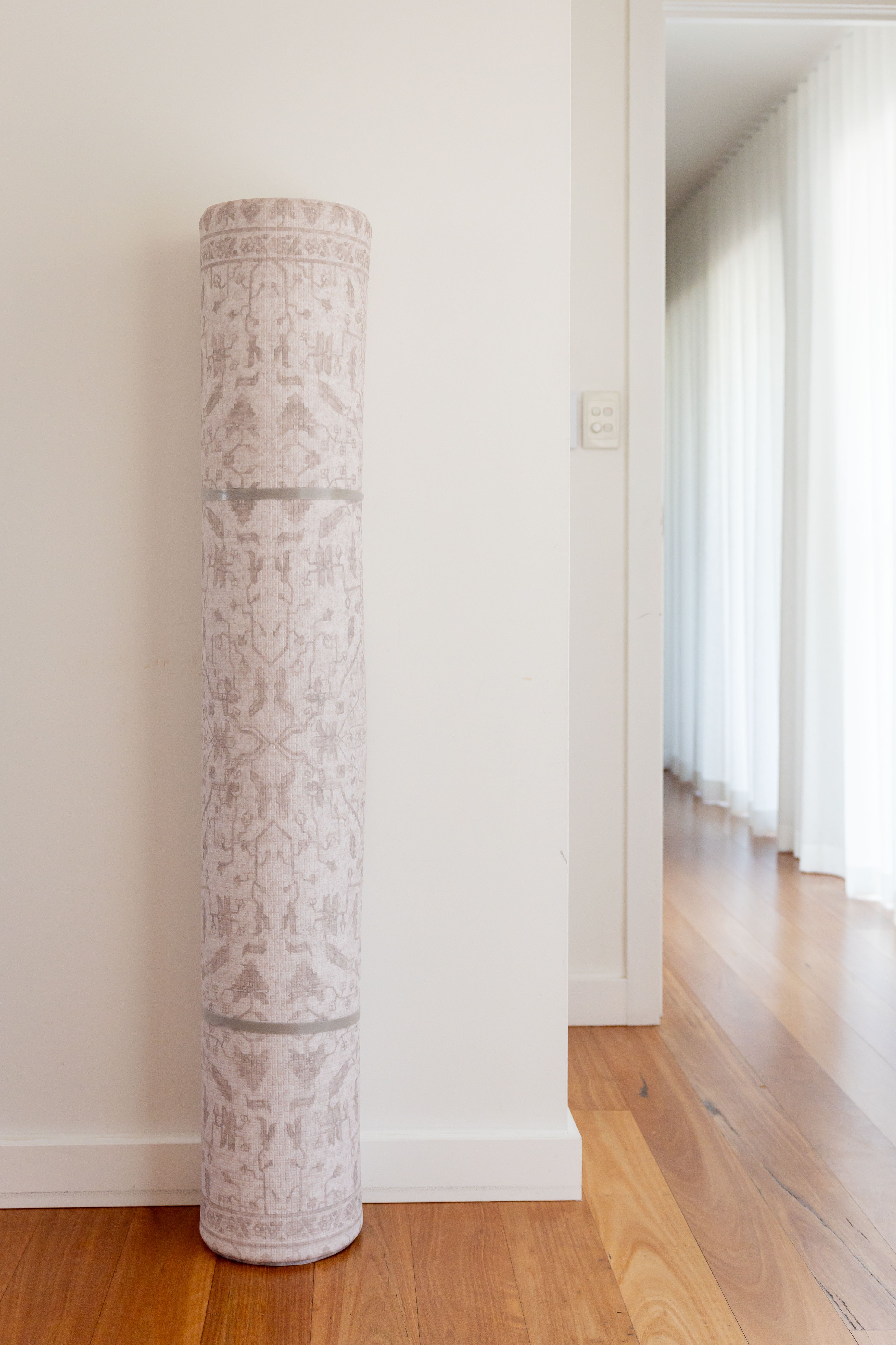 LARGE: Herringbone / Vintage Fade - Taupe