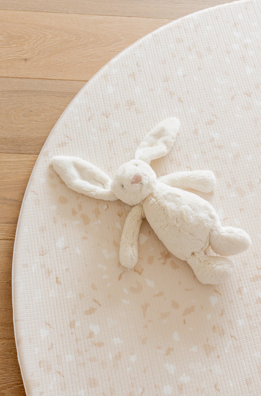 ROUND: Latte Terrazzo / Latte Linen Play Mat