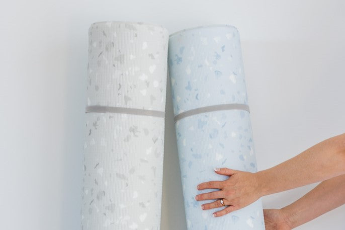 ROUND: Beau Blue Terrazzo / Misty Grey Terrazzo Play Mat