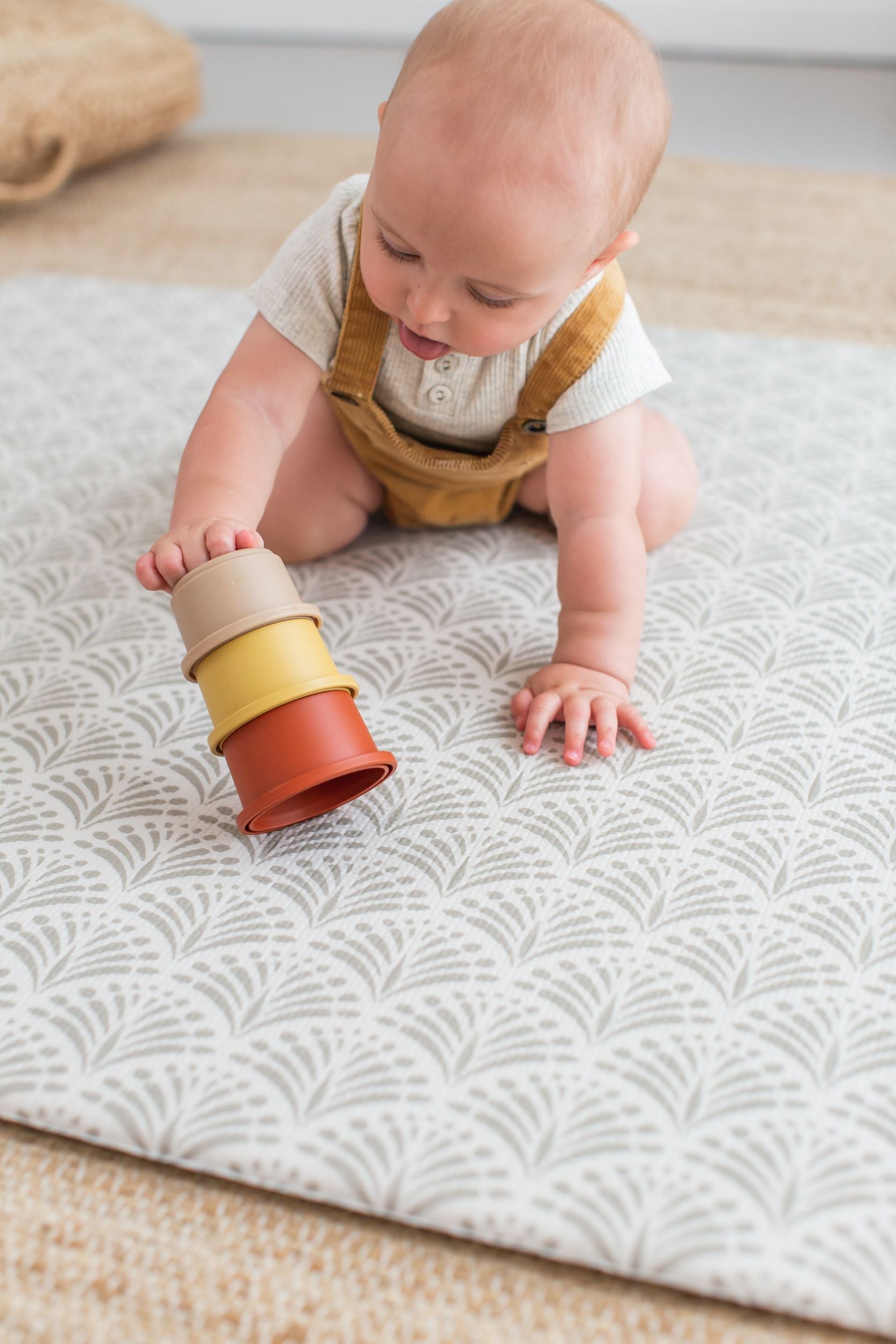 SMALL: Leopard / Neutral Scallops Play Mat