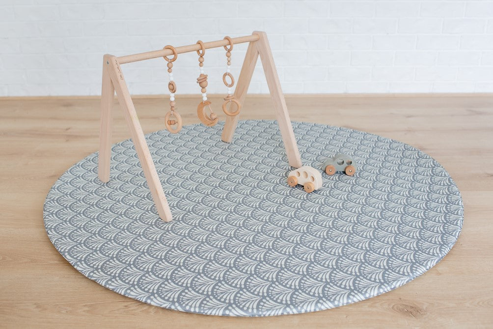 ROUND: Dark Grey Scallops / Clay Stripes Play Mat
