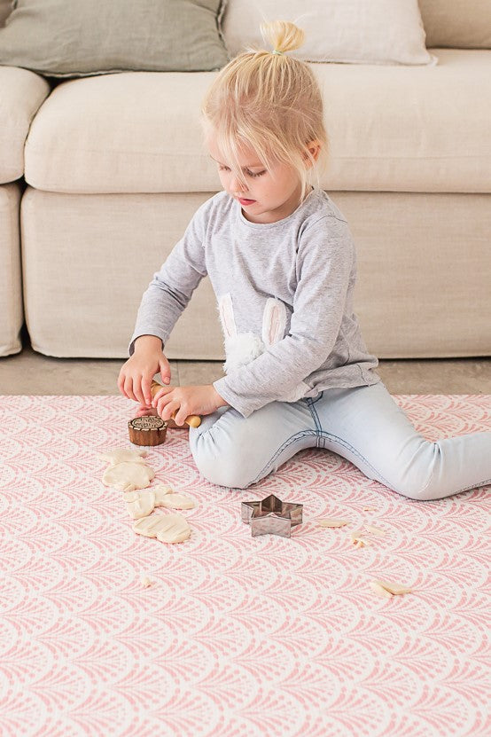 SMALL: Pink Scallops / Neutral Palm Leaf Play Mat