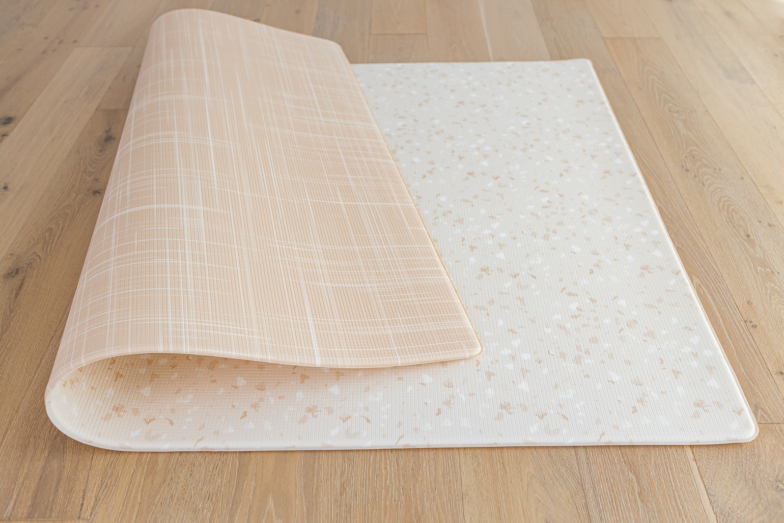 LARGE: Latte Terrazzo / Latte Linen Play Mat