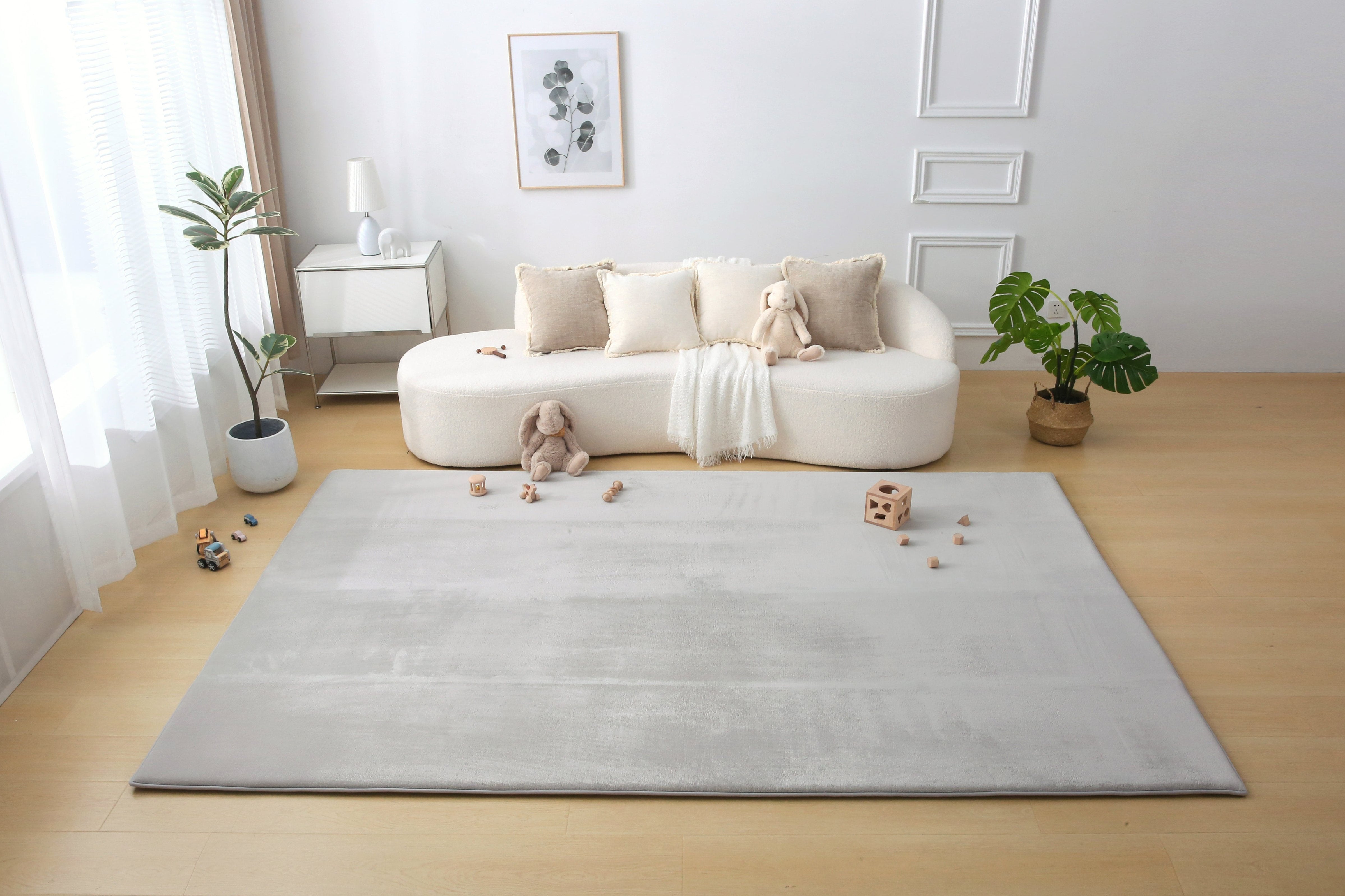 Plush Play Mat – Grey