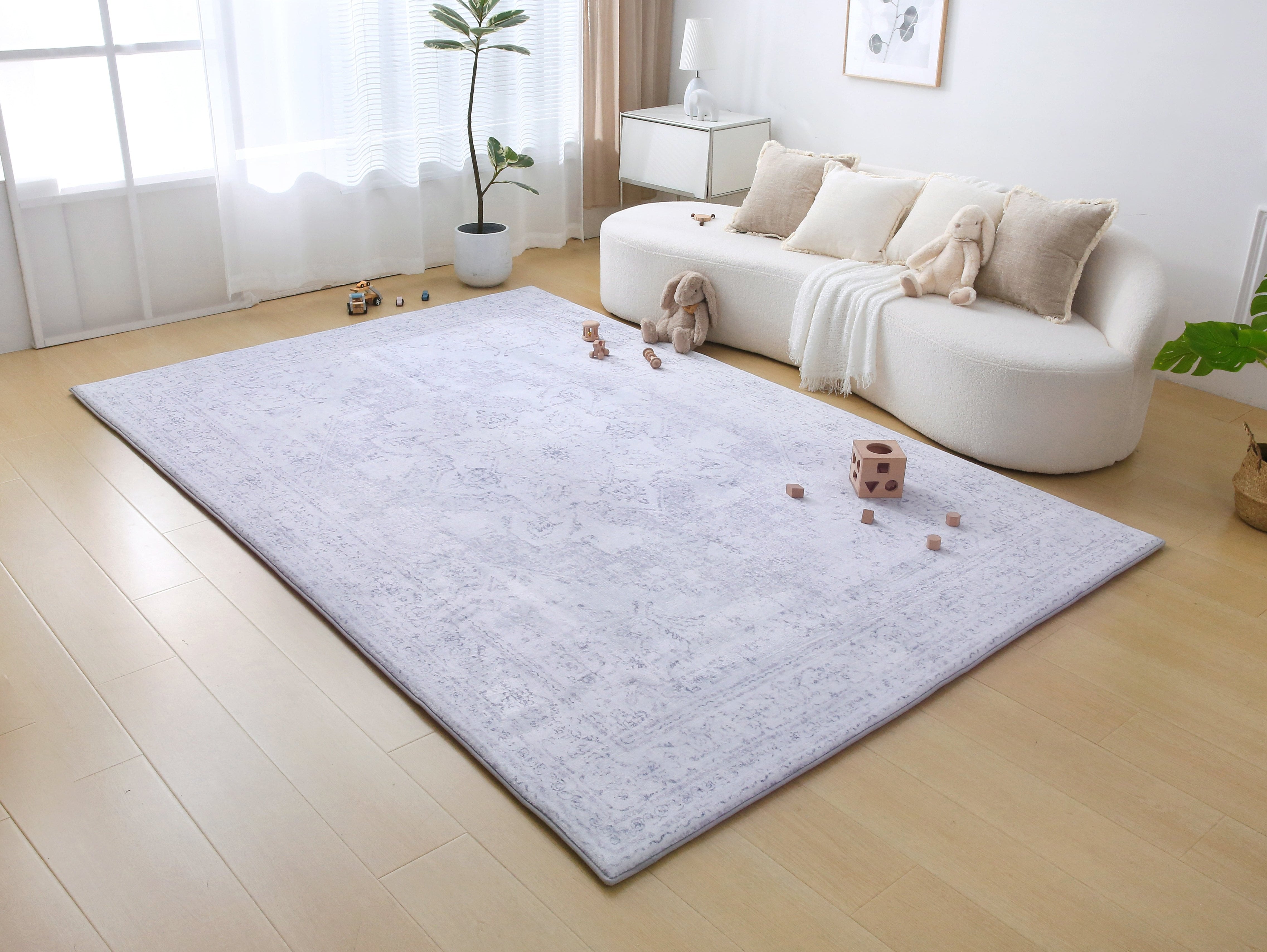 Plush Play Mat - Persian Vintage - Grey