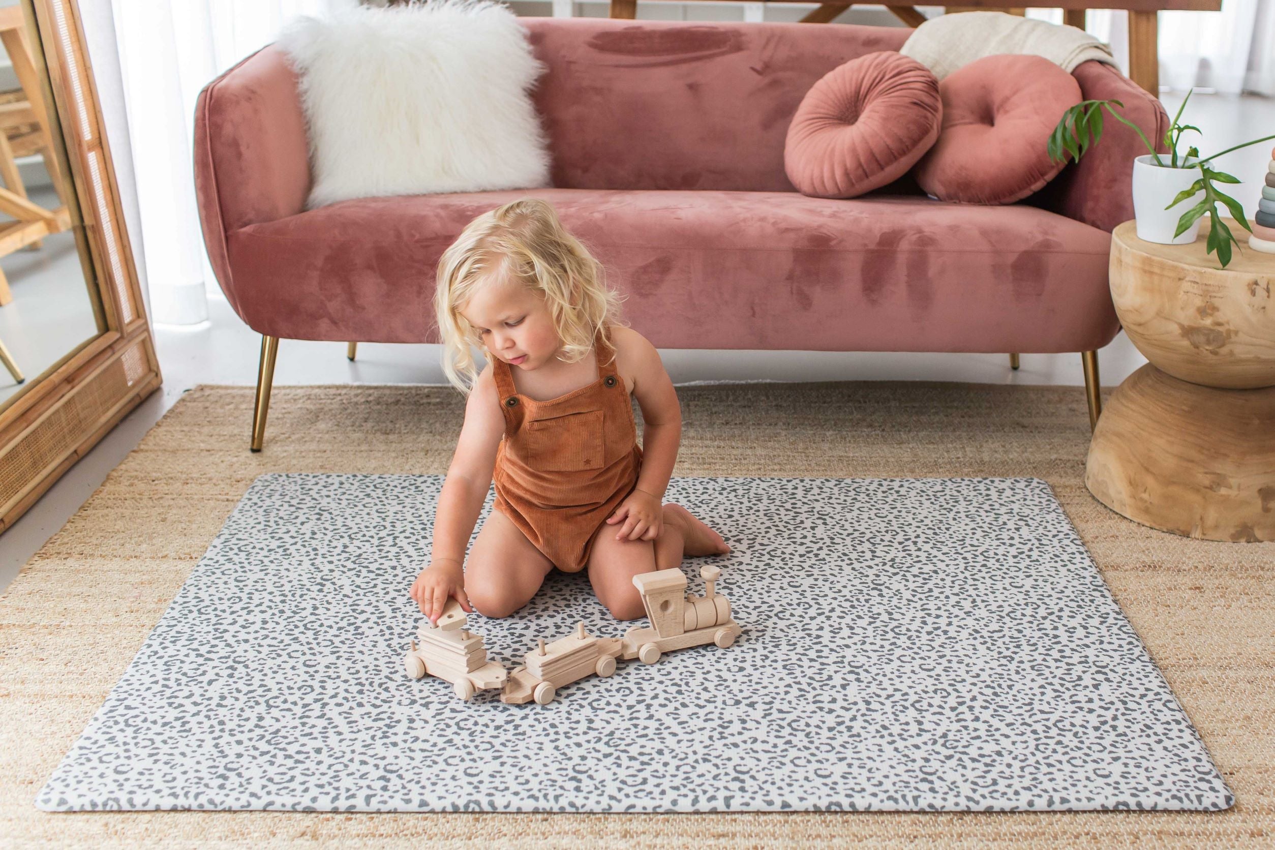 SMALL: Leopard / Neutral Scallops Play Mat