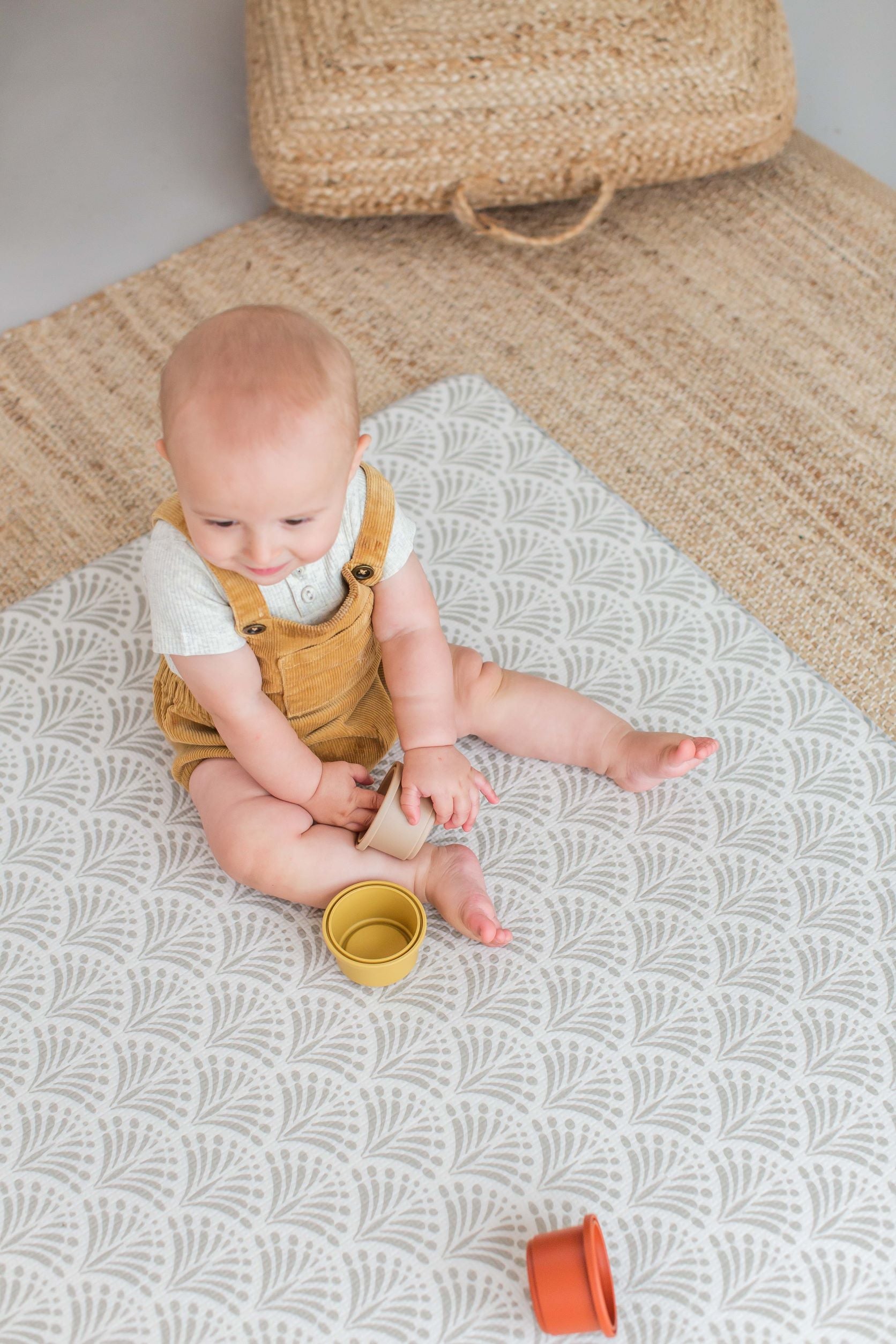 LARGE: Leopard / Neutral Scallops Play Mat