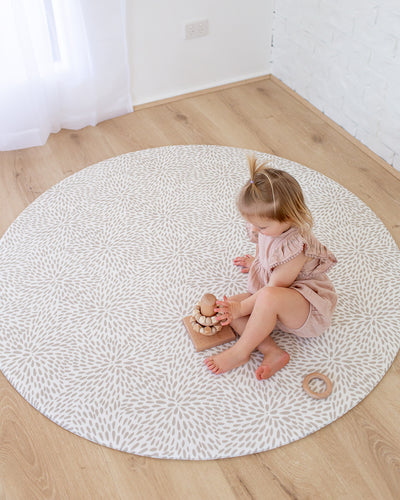 ROUND: Sage Scallops / Petal Play Mat